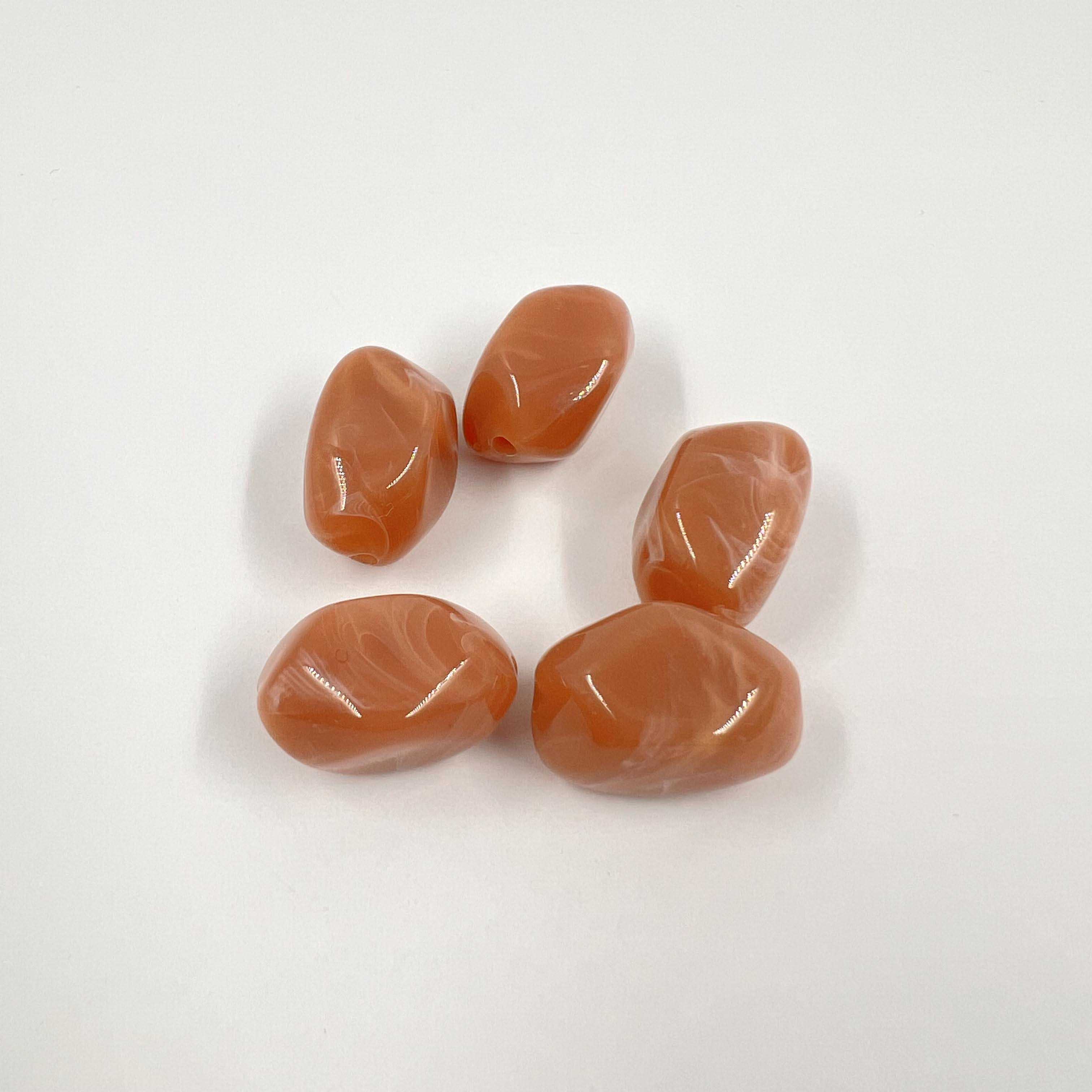 Perles graines acrylique x5