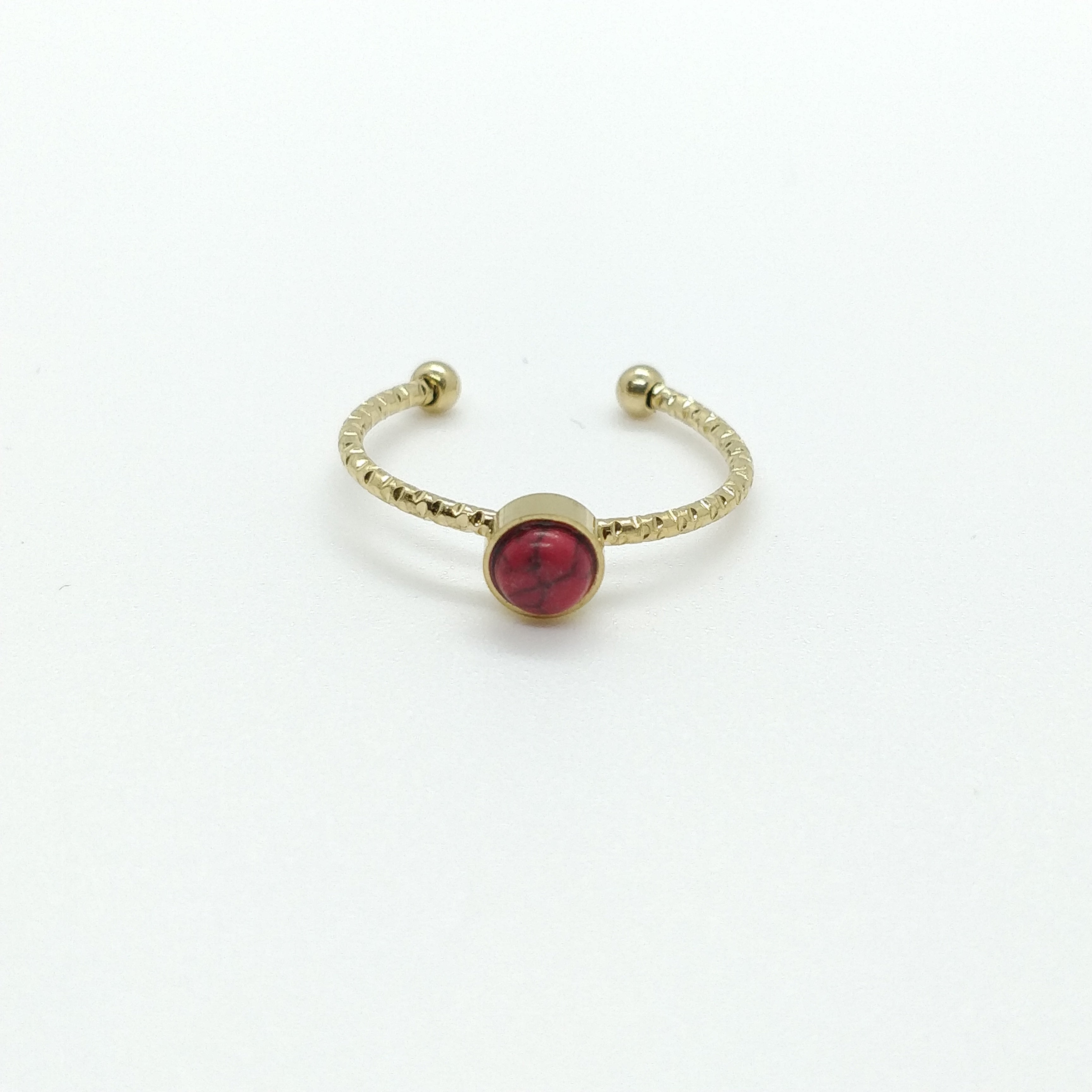 Bague fine à pierre ronde