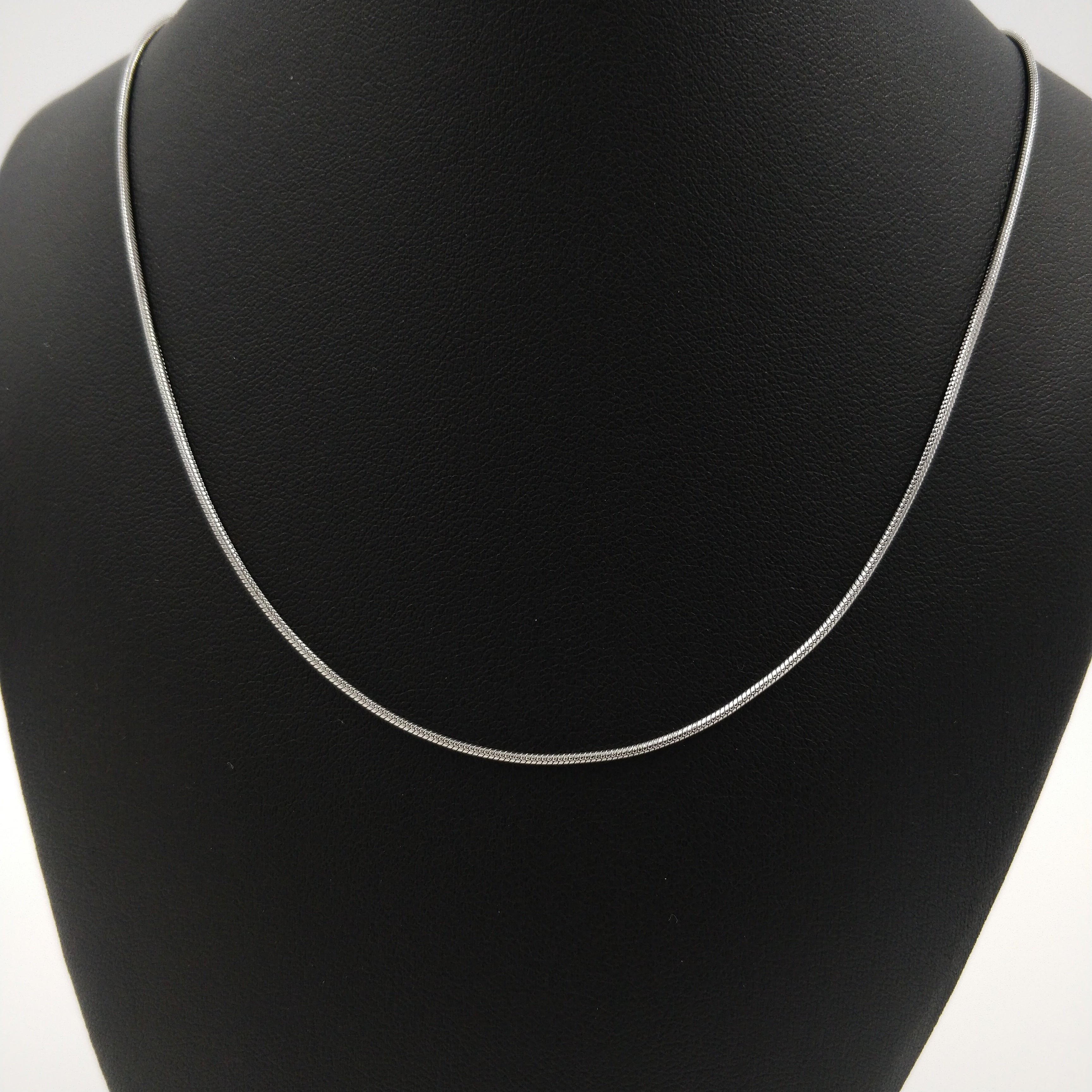 Collier chaîne serpent