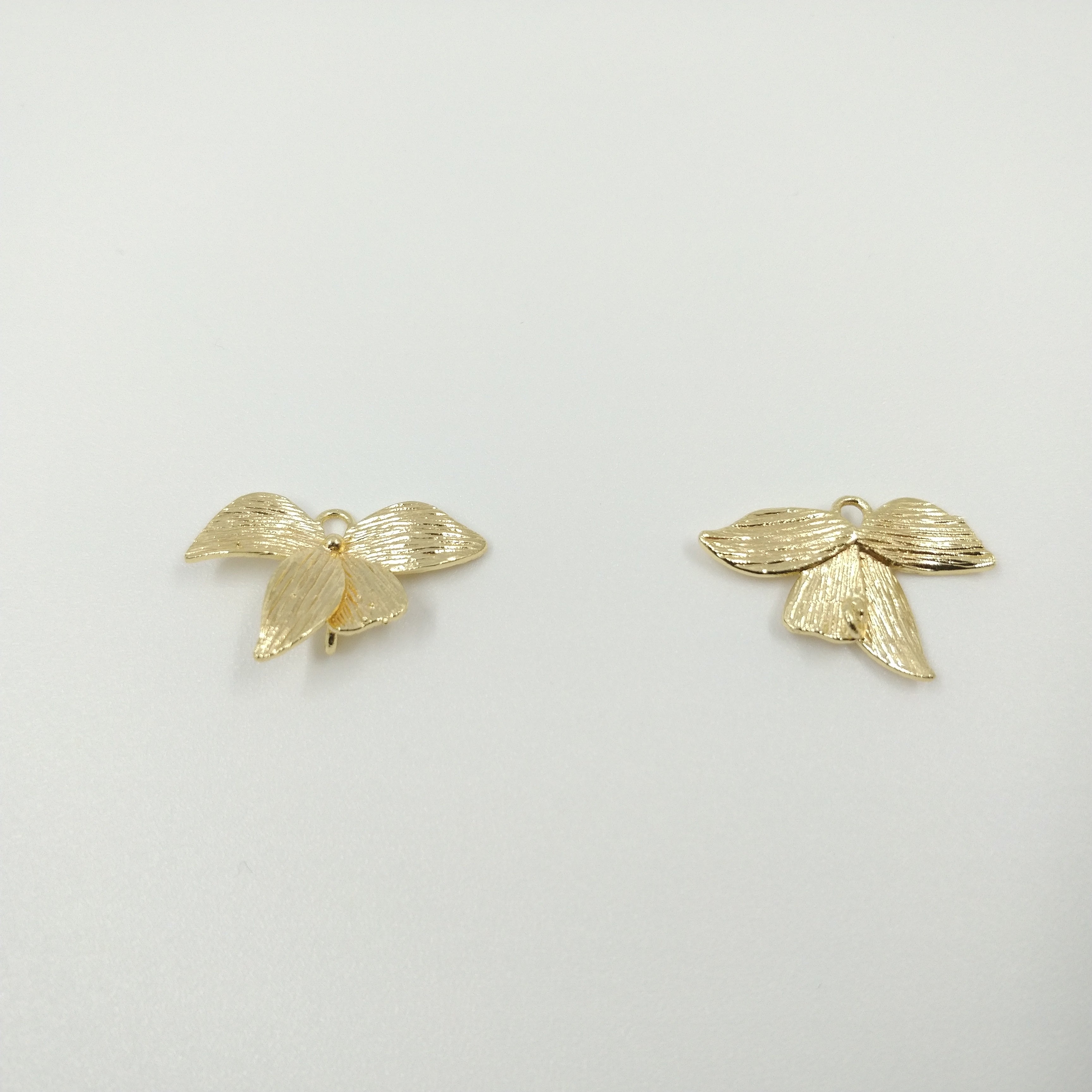 Pendentif feuilles