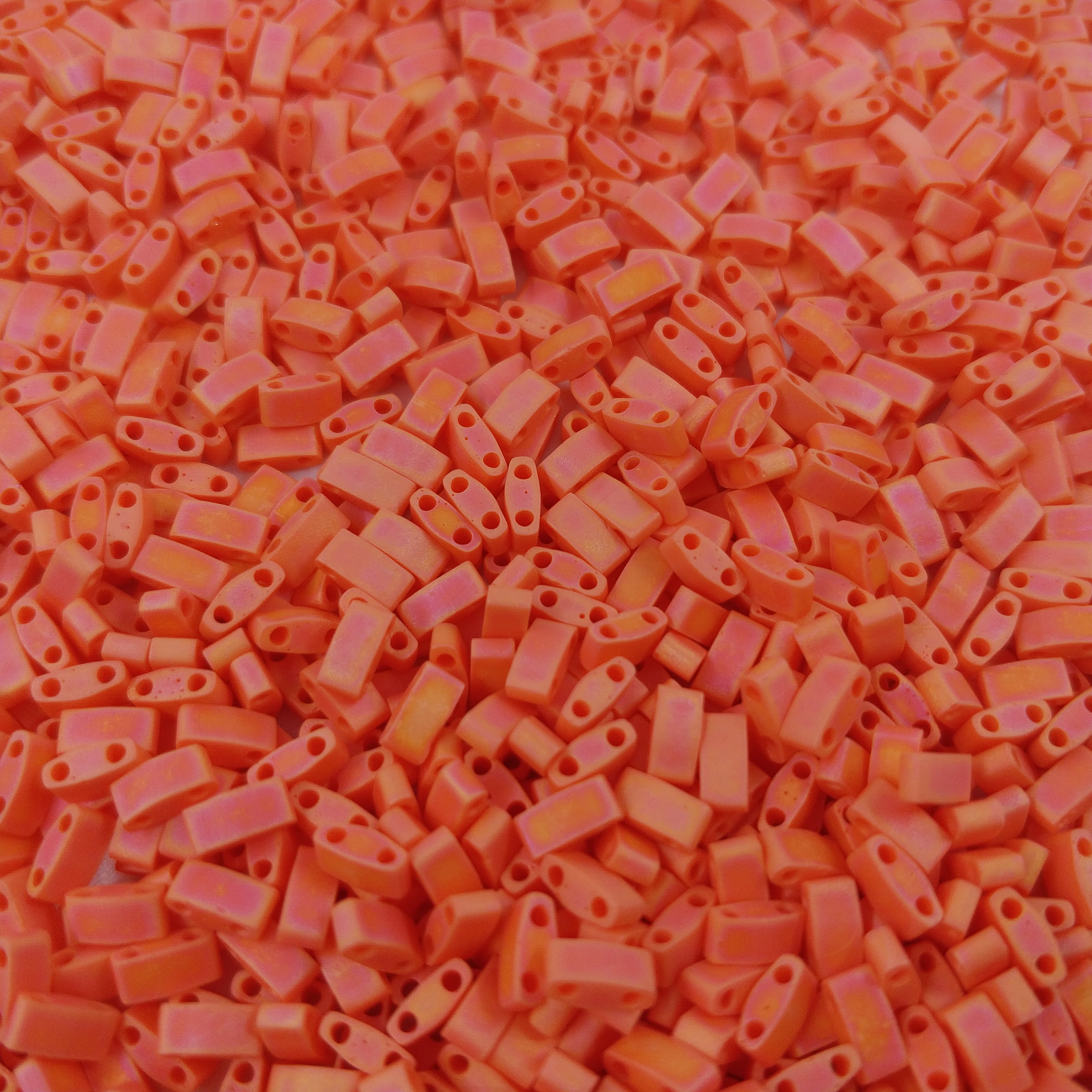 Miyuki HTL - plusieurs coloris 2.3x5mm 5g