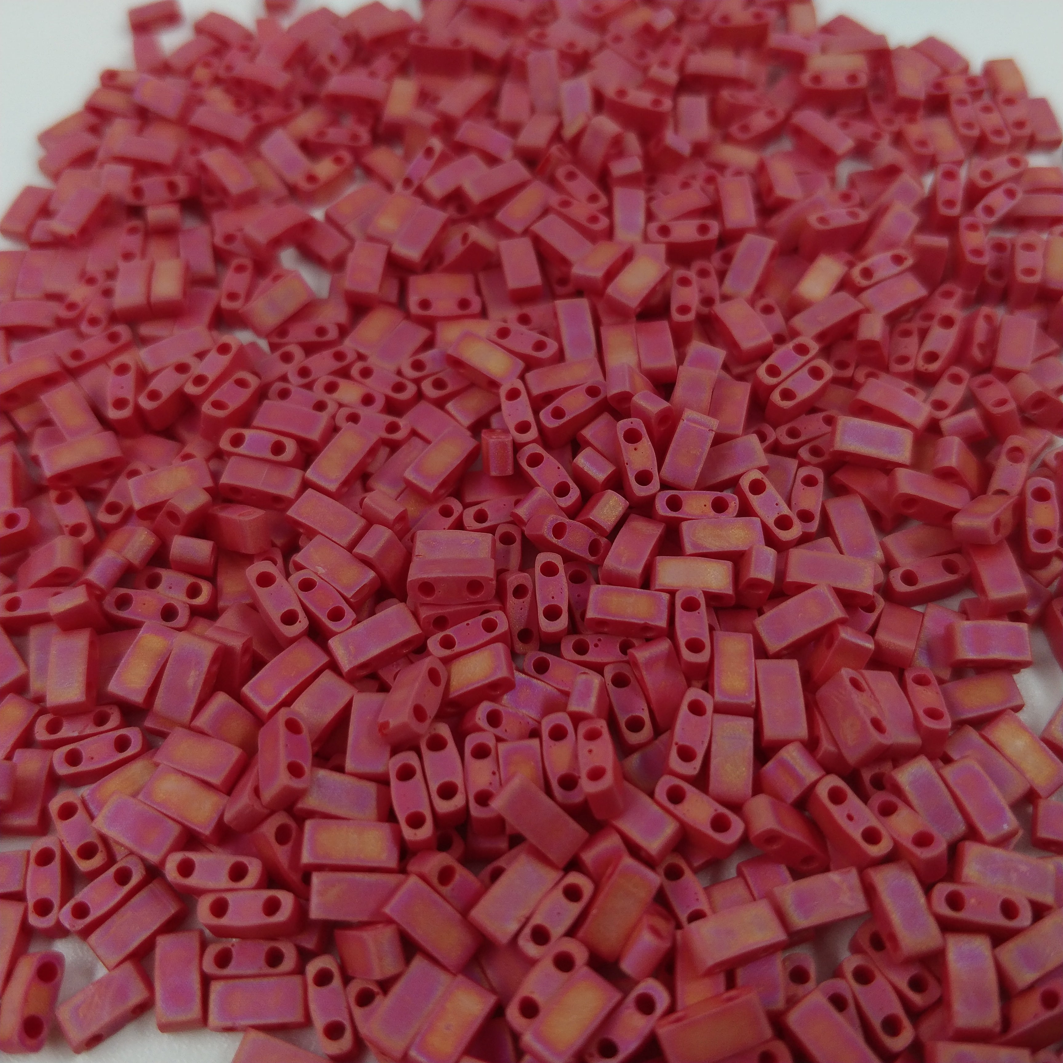 Miyuki HTL - plusieurs coloris 2.3x5mm 5g