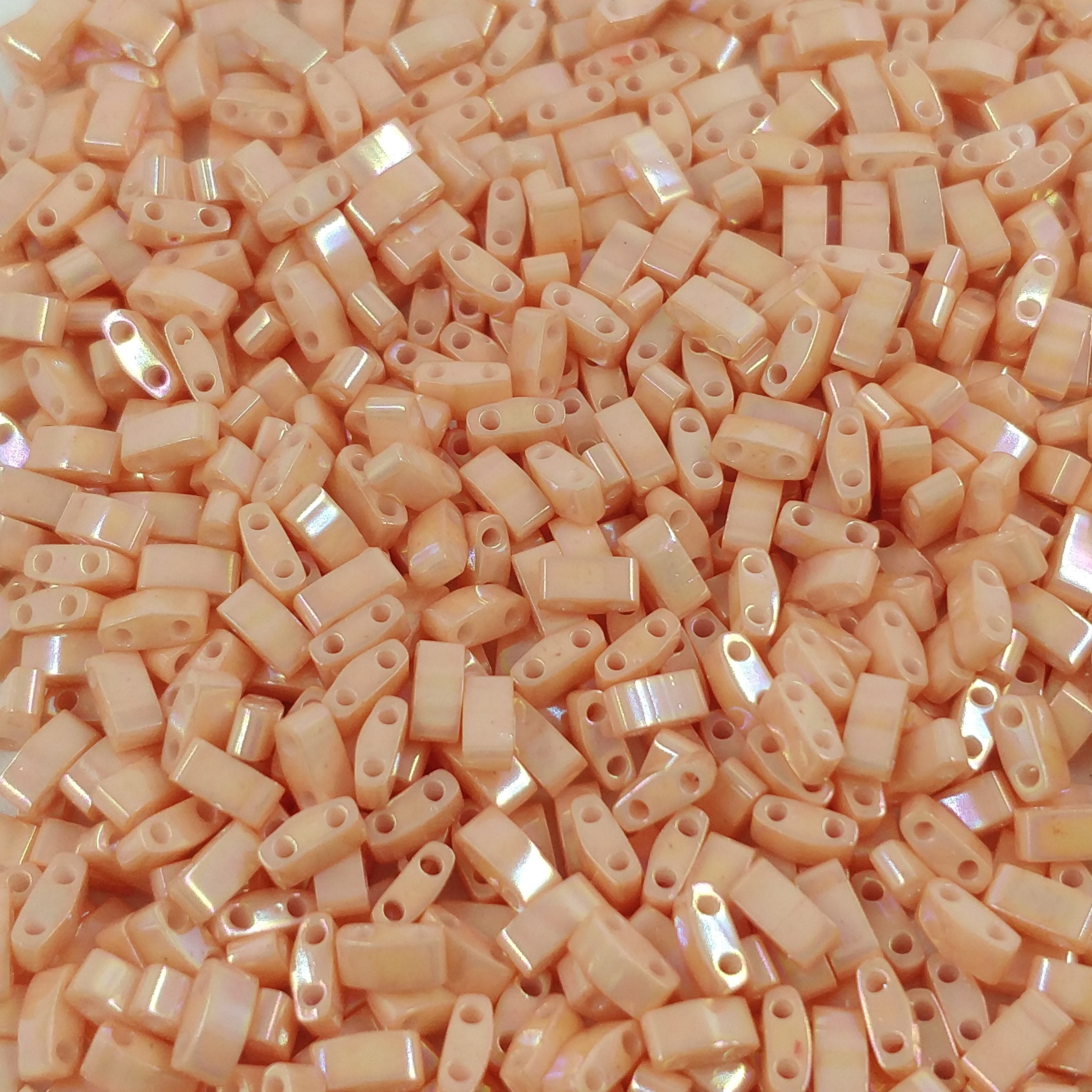 Miyuki HTL - plusieurs coloris 2.3x5mm 5g