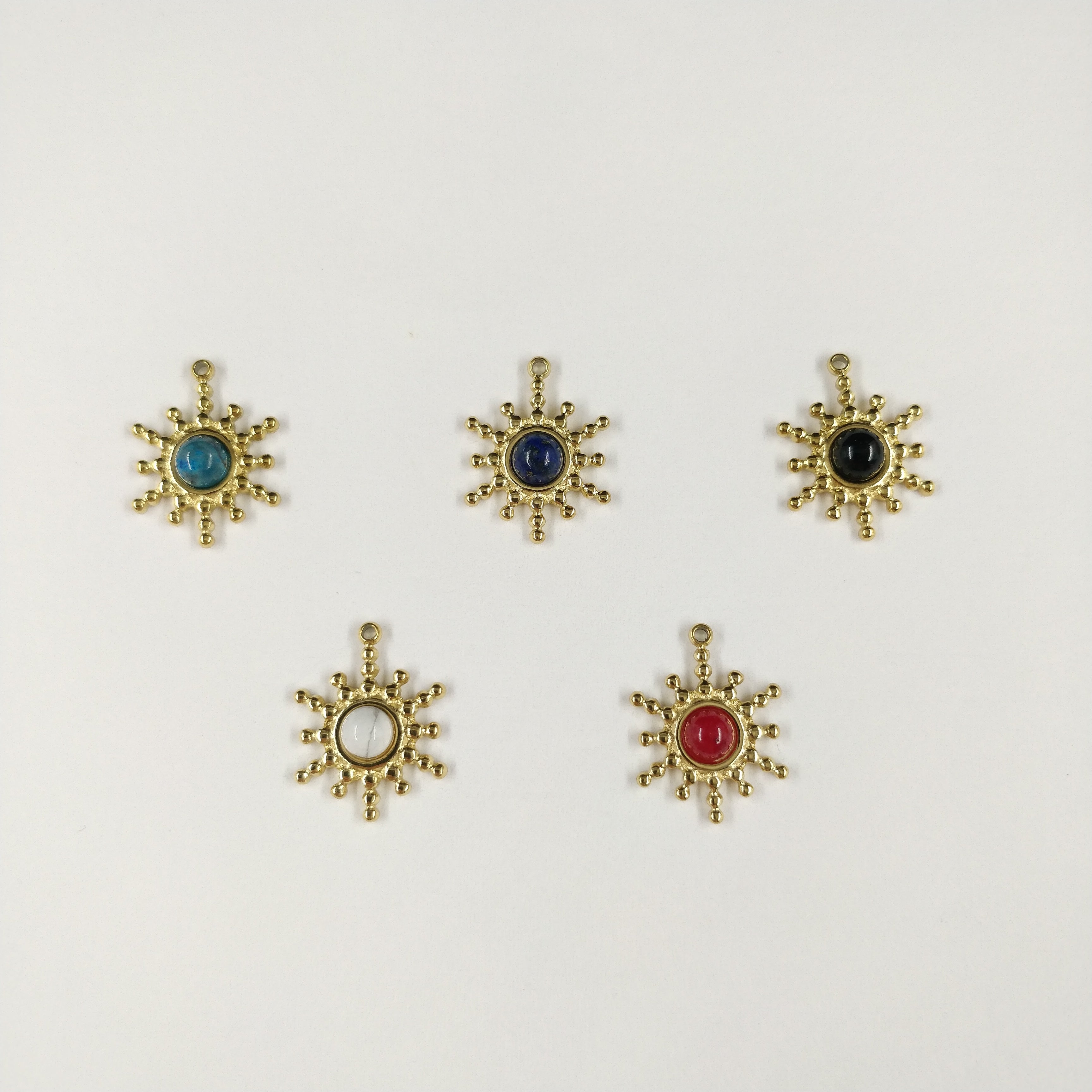 Pendentif pierre avec rayon bille