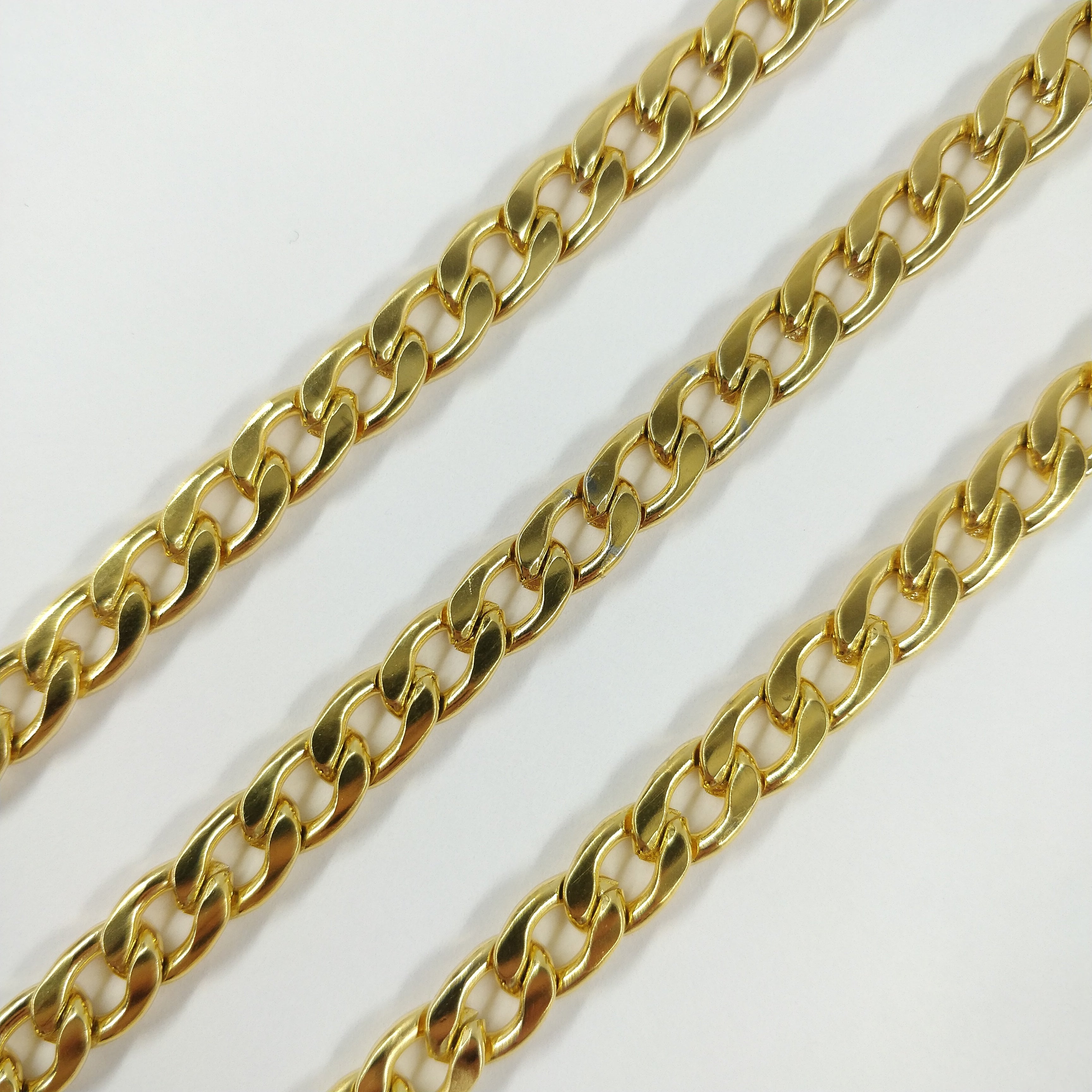 Chaîne gourmette plate