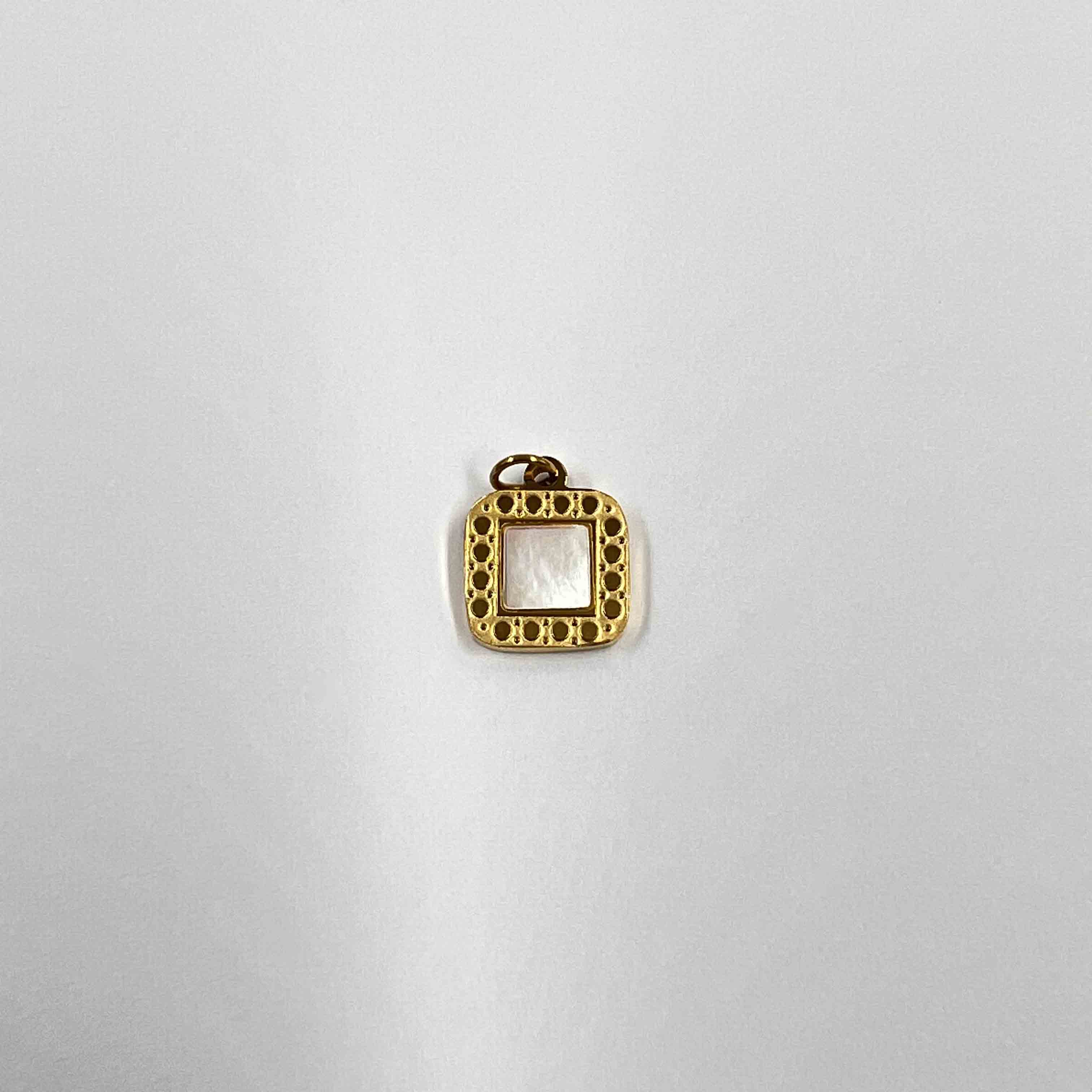 Pendentif carré nacré