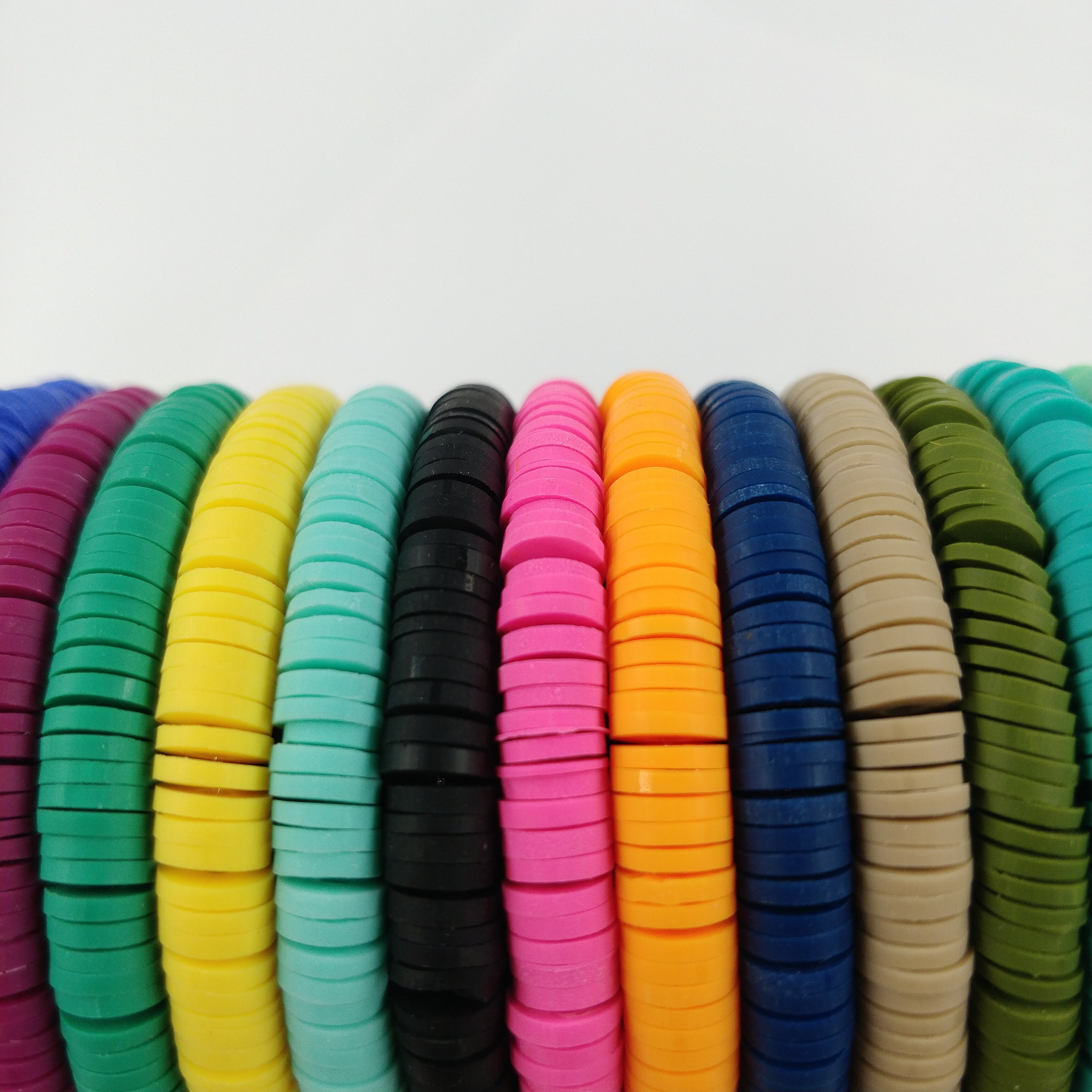 Perles heishi 4/6mm - plusieurs coloris disponible