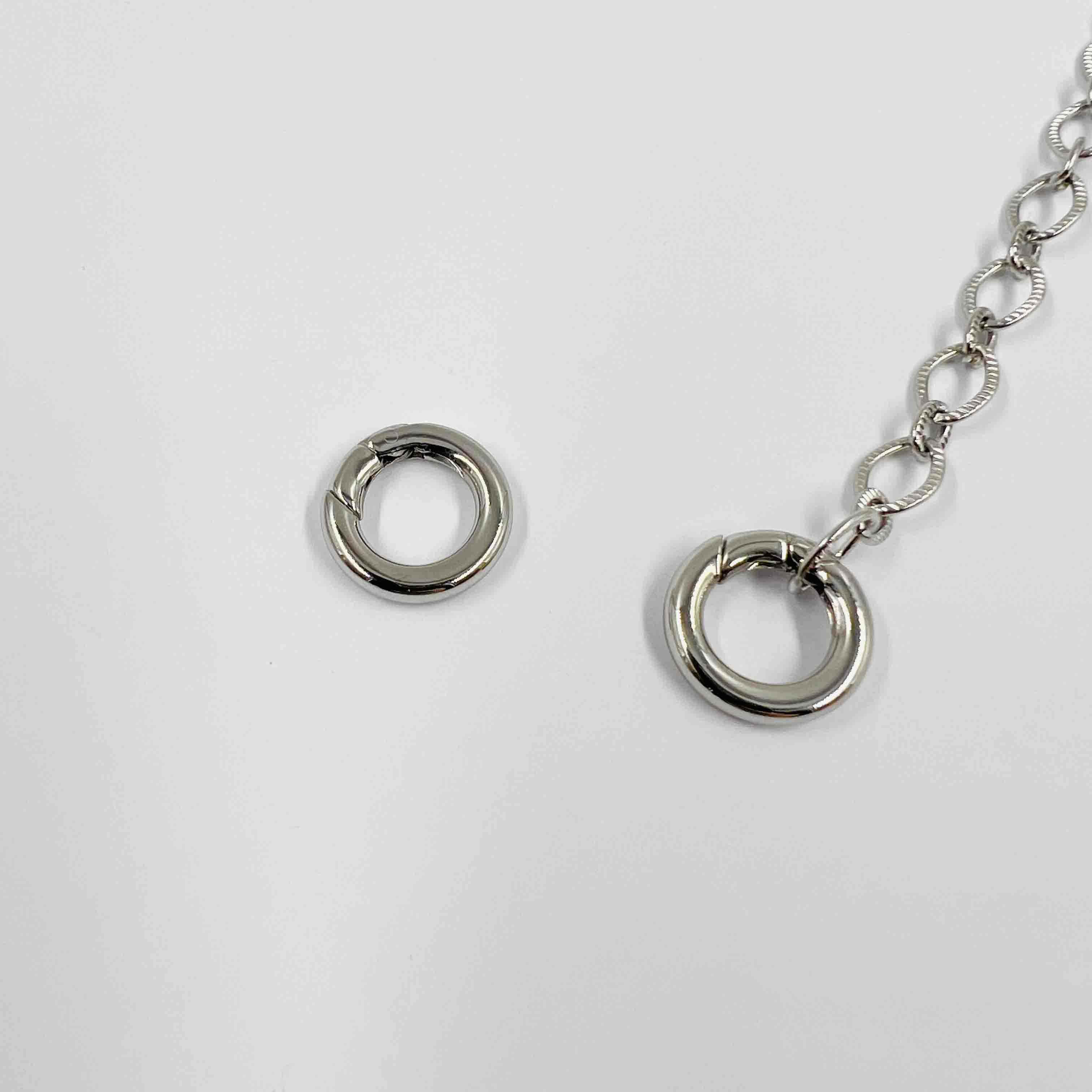 Fermoir rond acier argenté