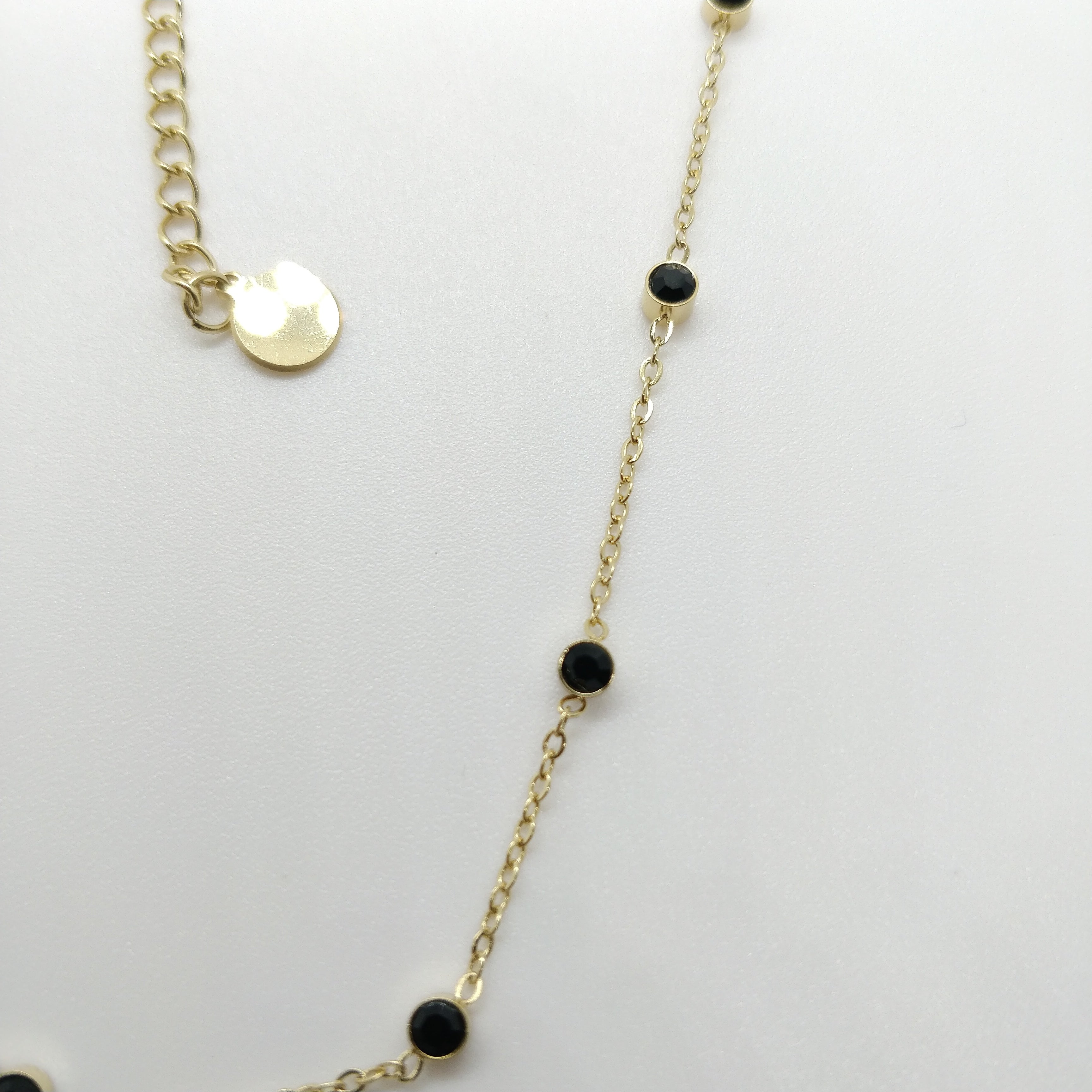 Collier serti de pierre