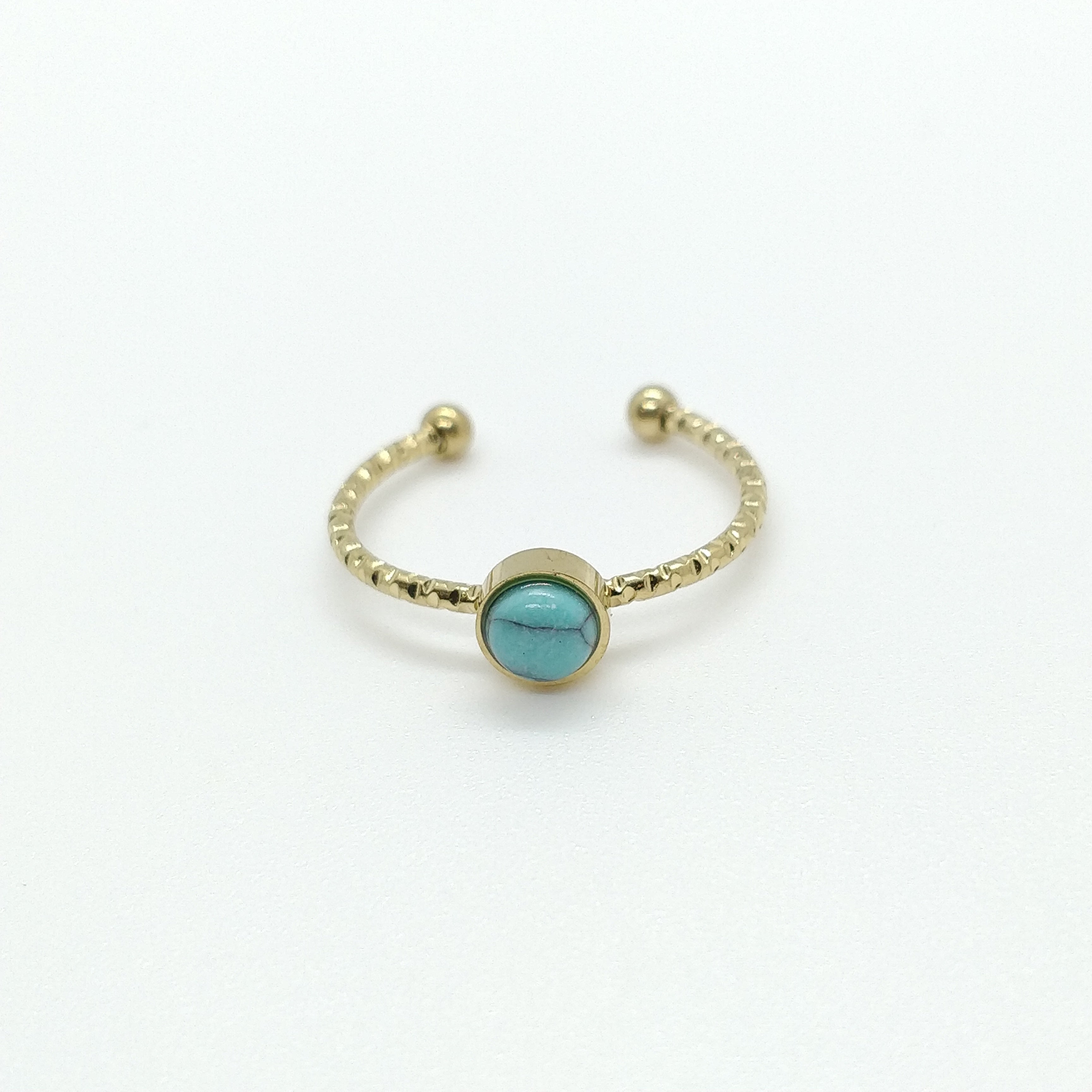 Bague fine à pierre ronde