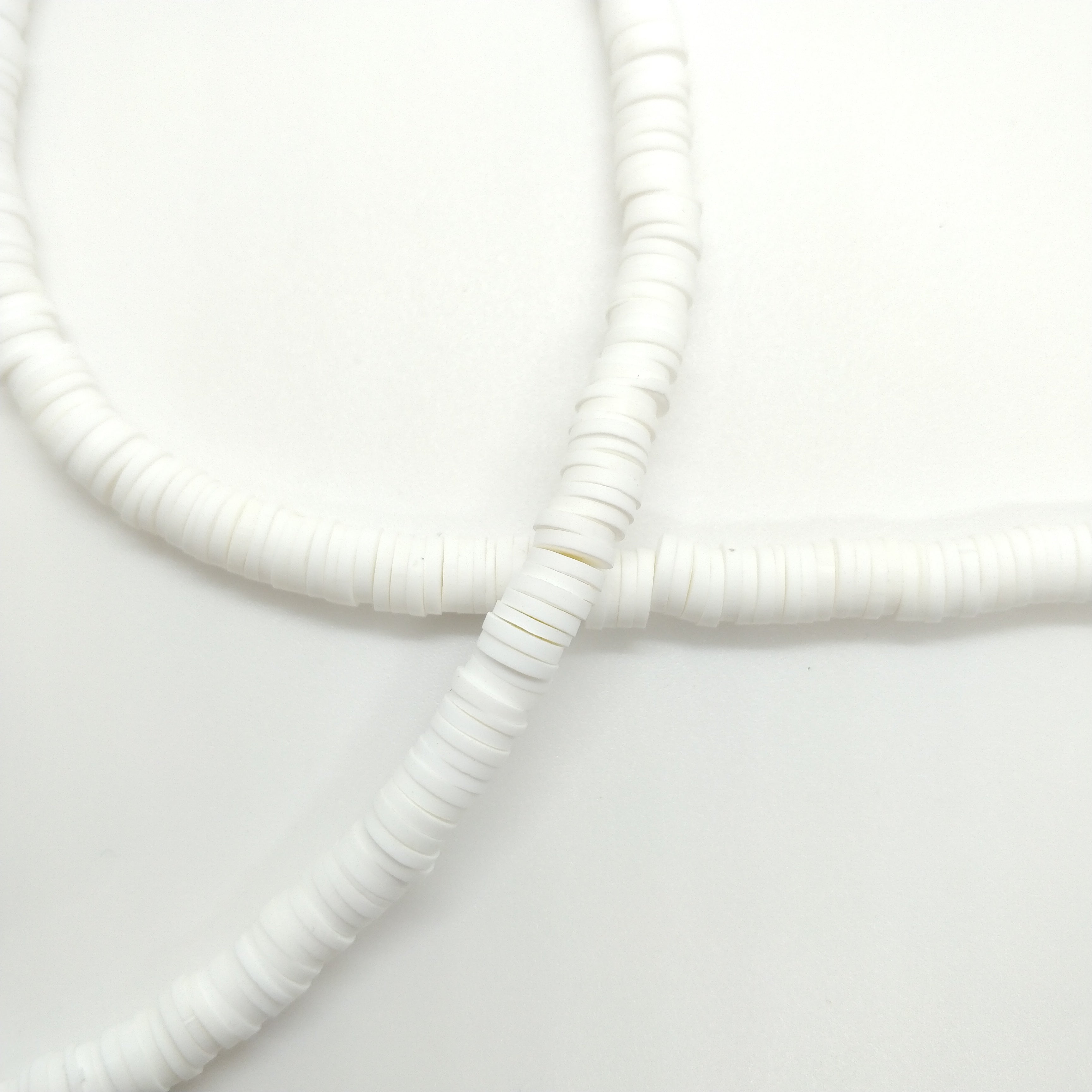 Perles heishi 4/6mm - plusieurs coloris disponible